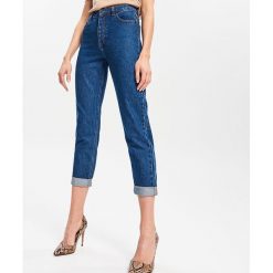 Jeansy mom fit - Granatowy. Niebieskie jeansy damskie marki Reserved, bez wzorów, z jeansu. Za 119,99 zł.