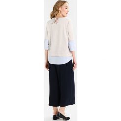 Swetry klasyczne damskie: Cartoon Sweter beige melange