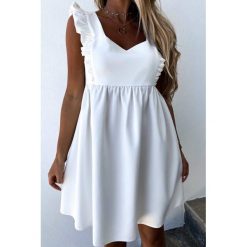 Sukienka ESELA WHITE. Białe sukienki damskie IVET, na co dzień, na lato, bez wzorów, bez kołnierzyka, z krótkim rękawem, krótkie, mini. W wyprzedaży za 69,00 zł.