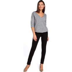 Sweter z dekoltem na plecach szary - xl. Szare swetry damskie e-margeritka.pl, s, bez wzorów, z tkaniny, z krótkim rękawem, krótkie, bez kaptura. Za 118,99 zł.