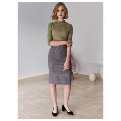 Spódnica Leto beżowa - krata księcia Walii 32 beż. Brązowe spódniczki damskie marki Marie Zélie, na co dzień, s, w paski, z bawełny, eleganckie, ołówkowe. W wyprzedaży za 252,45 zł.