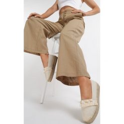 Beżowe Espadryle Jenylise. Brązowe espadryle damskie Renee, bez wzorów, bez obcasa. Za 94,99 zł.