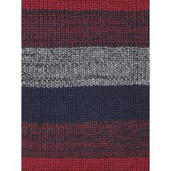 KOMIN MĘSKI. Czerwone szaliki męskie Top Secret, w paski, z dzianiny. W wyprzedaży za 29,99 zł.