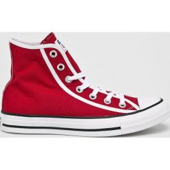 Converse - Trampki. Czerwone trampki i tenisówki damskie Converse, bez wzorów, z materiału, na sznurówki. W wyprzedaży za 269,90 zł.