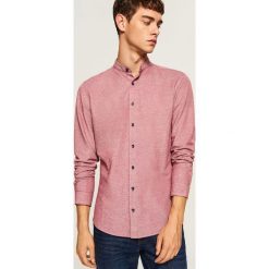 Koszula slim fit z łatami na łokciach - Bordowy. Czerwone koszule męskie na spinki marki Reserved, l. Za 119,99 zł.