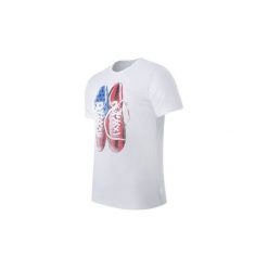 T-shirty z krótkim rękawem New Balance EMT61747WT. Białe t-shirty męskie New Balance, xxl, bez wzorów, bez kołnierzyka, krótkie. Za 89,00 zł.