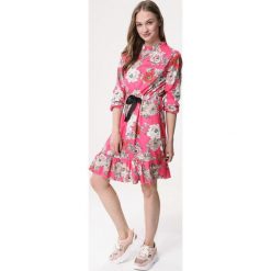 Fuksjowa Sukienka Summer Mango. Czarne sukienki damskie Born2be, m, bez wzorów, ze stójką, z długim rękawem, długie, mini. Za 79,99 zł.