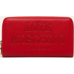 Love Moschino - Portfel. Czerwone portfele damskie Love Moschino, z haftami, z materiału. W wyprzedaży za 329,90 zł.