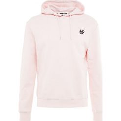 McQ Alexander McQueen CLEAN Bluza z kapturem post it pink. Czerwone bluzy męskie marki McQ Alexander McQueen, m, bez wzorów, z bawełny, z kapturem, bez rękawów, z kapturem. Za 899,00 zł.