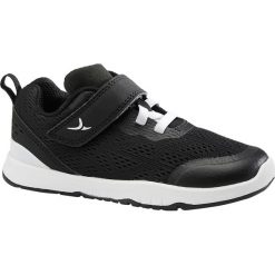 Buty 570 I MOVE BREATH++ dla maluchów. Czerwone buciki niemowlęce DOMYOS, z poliesteru, bez zapięcia. Za 79,99 zł.