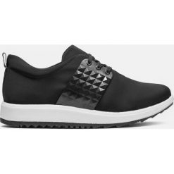 Czarne sneakersy damskie. Czarne buty sportowe damskie Kazar, bez wzorów, ze skóry, sportowe, trekkingowe. Za 369,00 zł.