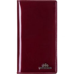 Etui na paszport. Czarne etui damskie Wittchen, ze skóry. W wyprzedaży za 165,90 zł.