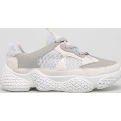 Answear - Buty. Czarne buty sportowe damskie ANSWEAR, bez wzorów, z gumy, sportowe. W wyprzedaży za 89,90 zł.