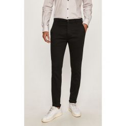 Tailored & Originals - Spodnie. Czarne spodnie męskie Tailored & Originals, na co dzień, bez wzorów, z elastanu. W wyprzedaży za 269,90 zł.