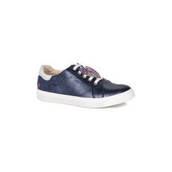 Buty Dziecko GBB MUTA. Niebieskie trampki dziewczęce GBB, bez wzorów, bez zapięcia. Za 295,20 zł.