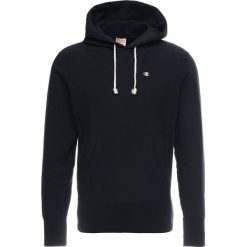Champion Reverse Weave HOODED Bluza z kapturem navy. Niebieskie bluzy męskie marki Champion Reverse Weave, s, z bawełny, z kapturem. Za 419,00 zł.