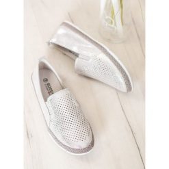 AŻurowe espadryle ze skÓry. Espadryle damskie GOODIN, bez wzorów, ze skóry, bez obcasa. Za 83,90 zł.