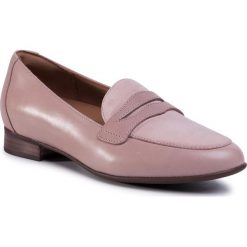 Lordsy CLARKS - Un Blush Go 261475884 Dusty Pink Combination. Różowe półbuty damskie Clarks, na co dzień, bez wzorów, ze skóry, bez obcasa, na obcasie, bez zapięcia. Za 469,00 zł.