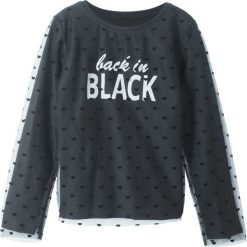 Shirt z długim rękawem i tiulową wstawką bonprix czarny. Czarne bluzki dziewczęce marki bonprix, z nadrukiem, z tiulu, bez kołnierzyka, z długim rękawem, długie, bez kaptura. Za 29,99 zł.