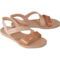 IPANEMA 82429 VIBE SANDAL FEM 24708 pink/pink metallic, sandały damskie. Różowe sandały damskie Ipanema, bez wzorów, bez obcasa, bez zapięcia. Za 109,90 zł.