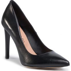 Szpilki LASOCKI - 70534-01 Black. Czarne półbuty damskie Lasocki, bez wzorów, ze skóry, bez obcasa, na obcasie, bez zapięcia. Za 199,99 zł.