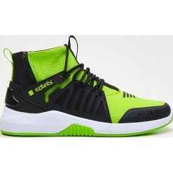 Wysokie sneakersy - Zielony. Zielone sneakersy męskie Cropp, bez zapięcia. W wyprzedaży za 119,99 zł.