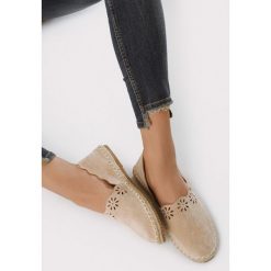 Beżowe Espadryle Undefeatability. Brązowe espadryle damskie Born2be, z aplikacjami, bez obcasa, na płaskiej podeszwie. Za 79,99 zł.