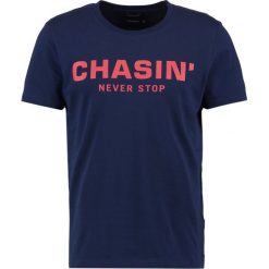 T-shirty męskie: Chasin’ DUELL CORP Tshirt z nadrukiem navy