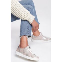 Różowe Sneakersy Get In. Różowe buty sportowe damskie Renee. Za 69,99 zł.