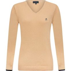 Sweter "Deep Grass" w kolorze beżowym. Brązowe swetry damskie Sir Raymond Taylor, l, z haftami, z bawełny, bez rękawów, bez kaptura. W wyprzedaży za 129,95 zł.
