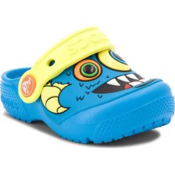 Klapki CROCS - Fun Lab Clog K 205001 Ocean/Tennis Ball Green. Niebieskie sandały chłopięce Crocs, z tworzywa sztucznego. Za 129,00 zł.