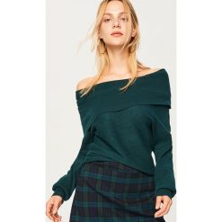 Sweter z obszernym golfem - Khaki. Brązowe swetry damskie Reserved, s. Za 79,99 zł.