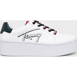 Tommy Jeans - Buty. Białe buty sportowe damskie Tommy Jeans, bez wzorów, z jeansu, sportowe. Za 429,90 zł.