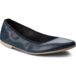 Baleriny TAMARIS - 1-22128-20 Navy Leather 848. Niebieskie baleriny damskie Tamaris, bez wzorów, ze skóry ekologicznej, klasyczne, bez obcasa, na płaskiej podeszwie. W wyprzedaży za 149,00 zł.