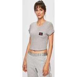 Calvin Klein Underwear - Top piżamowy. Szare piżamy damskie Calvin Klein Underwear, s, bez wzorów, z elastanu, z okrągłym kołnierzem. W wyprzedaży za 99,90 zł.