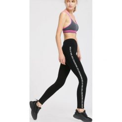 Czarne Legginsy Love Will Live On. Czarne legginsy damskie marki other, xxl. Za 39,99 zł.