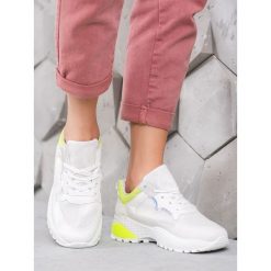 Sneakersy z ŻÓŁtymi wstawkami. Żółte sneakersy damskie SHELOVET, ze skóry ekologicznej. Za 59,00 zł.