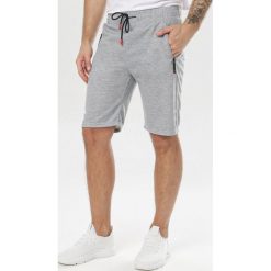 Szare Szorty Arieros. Szare spodenki i szorty męskie Born2be, xl, bez wzorów. W wyprzedaży za 34,99 zł.