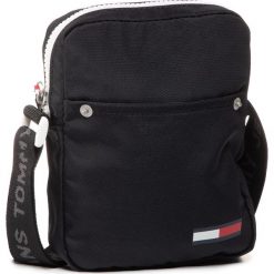 Saszetka TOMMY JEANS - Tjm Cool City Mini Reporter Nyl AM0AM05917 0F5. Czarne torby męskie skórzane Tommy Jeans, bez wzorów, z jeansu, młodzieżowe. W wyprzedaży za 179,00 zł.