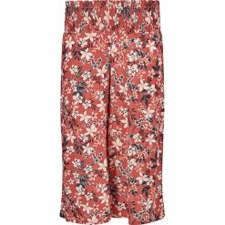 Kuloty w kolorze czerwonym. Czerwone kuloty damskie Skiny Women & Men, bez wzorów, z wiskozy. W wyprzedaży za 72,95 zł.