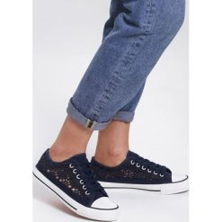 Granatowe Trampki Dweller. Niebieskie trampki i tenisówki damskie Renee, bez wzorów, bez zapięcia. Za 59,99 zł.