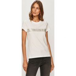 Calvin Klein Jeans - T-shirt. Białe t-shirty męskie Calvin Klein Jeans, s, z aplikacjami, z bawełny, casualowe, z okrągłym kołnierzem. Za 179,90 zł.