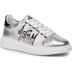 Sneakersy MSGM - Scarpa Donna 2741MDS1708S 556 90 Srebrny. Szare półbuty damskie MSGM, na co dzień, bez wzorów, ze skóry, bez obcasa, bez zapięcia. W wyprzedaży za 639,00 zł.