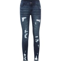 Dżinsy Super Skinny "destroyed" bonprix ciemny denim. Niebieskie jeansy damskie bonprix. Za 109,99 zł.