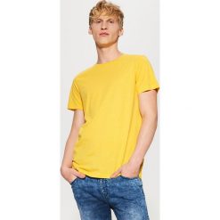 T-shirty męskie: Gładki t-shirt basic – Żółty