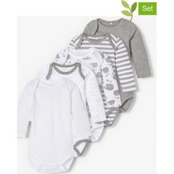 Body (5 szt.) w kolorze szaro-białym. Szare body niemowlęce name it boys, bez wzorów, z bawełny, bez rękawów. W wyprzedaży za 75,95 zł.