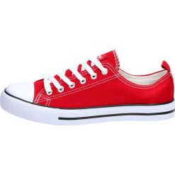 Czerwone trampki damskie AMERICAN CLUB DSLN-59. Czerwone trampki i tenisówki damskie American CLUB, bez wzorów, bez zapięcia. W wyprzedaży za 49,00 zł.