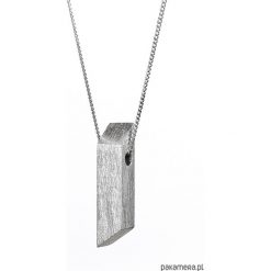 Wisiorek krótki z kolekcji EDGY-łańcuszek 80 cm. Szare wisiorki damskie Pakamera, krótkie. Za 130,00 zł.