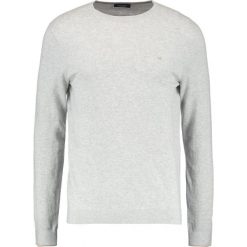 Calvin Klein SAUL CREW NECK Sweter grey. Szare kardigany męskie marki Calvin Klein, m, z bawełny. W wyprzedaży za 404,10 zł.