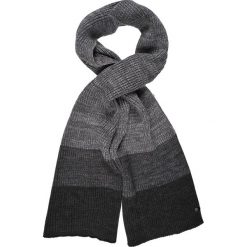 Szalik męski. Szare szaliki męskie Top Secret, na zimę, w paski, z dzianiny. W wyprzedaży za 34,99 zł.